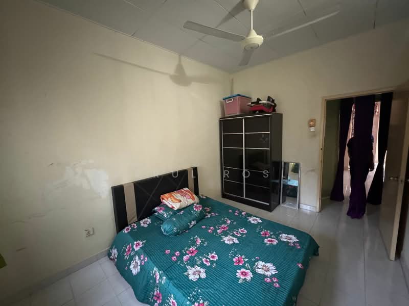 2-storey Terraced House for Sale in Bandar Laguna Merbok (Sungai Petani) - Hasrul Rosli - Bedroom - PropertyGuru.com.my