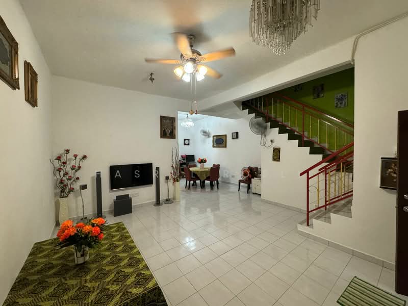 2-storey Terraced House for Sale in Bandar Laguna Merbok (Sungai Petani) - Hasrul Rosli - Living Room - PropertyGuru.com.my