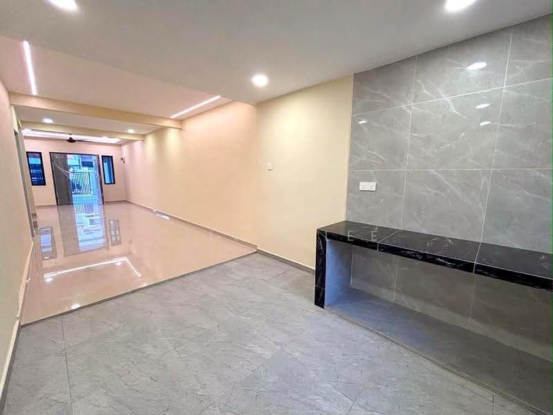 Rumah Teres 2-Tingkat untuk Dijual di Kempas (Johor Bahru) - Calvin Lee - PropertyGuru.com.my
