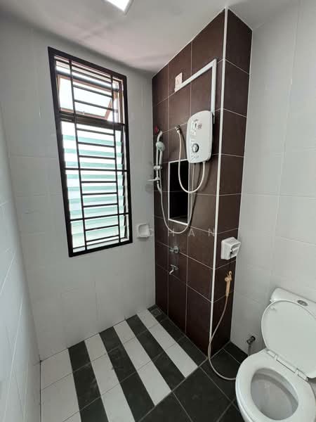 2-storey Terraced House for Sale in Bandar Dato Onn (Tebrau) - SJ CHAN - Bathroom - PropertyGuru.com.my