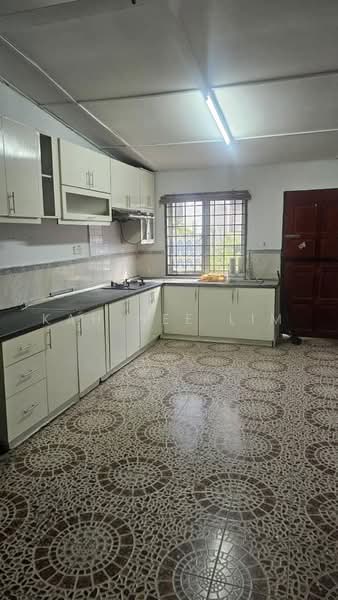 Rumah Teres 2-Tingkat untuk Disewa di Seremban Jaya (Negeri Sembilan) - Kah Hee Lim - Kitchen - PropertyGuru.com.my