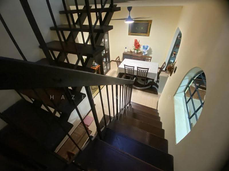 2-storey Terraced House for Sale in Kelana Jaya (Petaling Jaya) - Hazeman Omar - Dining Room - PropertyGuru.com.my