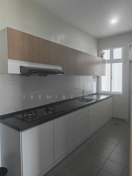 Kediaman Servis untuk Disewa di THE SENAI GARDEN (PANGSAPURI IMPIAN SENAI) - Jasmine Ong - Kitchen - PropertyGuru.com.my