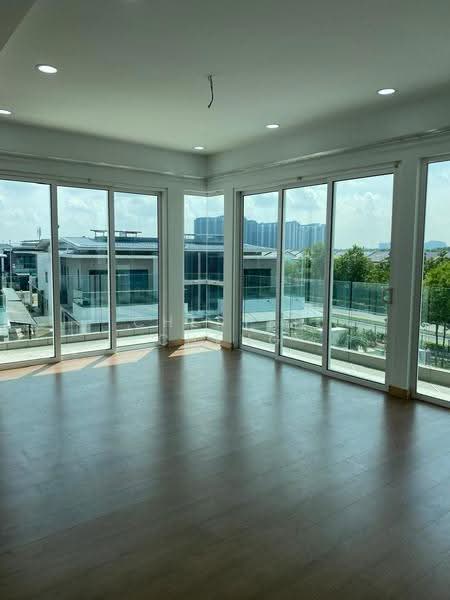 Semi-Detached House for Sale in D'Island (Puchong) - Chester Cheng - PropertyGuru.com.my