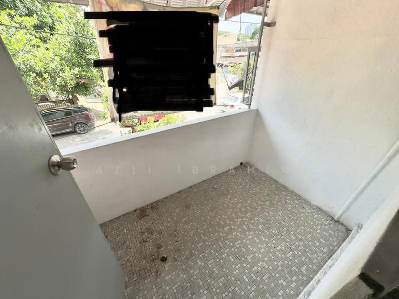Rumah Teres 2-Tingkat untuk Dijual di Taman Sri Rampai (Wangsa Maju) - Azli Ibrahim - Balcony - PropertyGuru.com.my