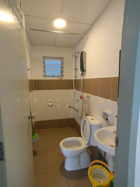 Apartment for Rent at Seruling Apartment - Veni Foo Yoke Fuang - Bathroom - PropertyGuru.com.my