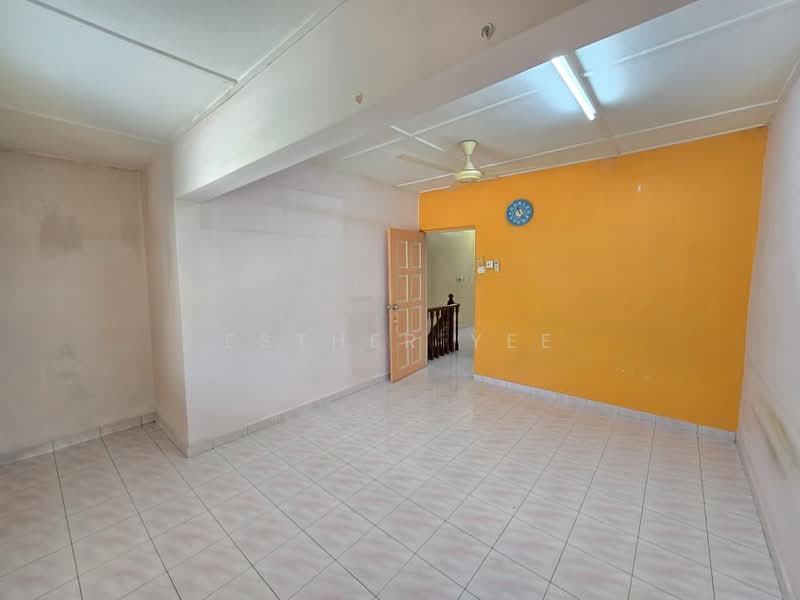 2-storey Terraced House for Sale in Pandan Indah (Ampang) - Esther Yee - Living Room - PropertyGuru.com.my