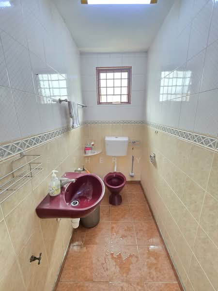2-storey Terraced House for Sale in Pandan Indah (Ampang) - Esther Yee - Bathroom - PropertyGuru.com.my