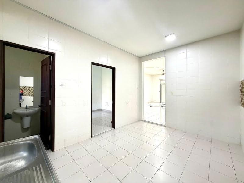 Rumah Teres untuk Dijual di Putrajaya (Putrajaya) - Deeya Yusof - Bathroom - PropertyGuru.com.my