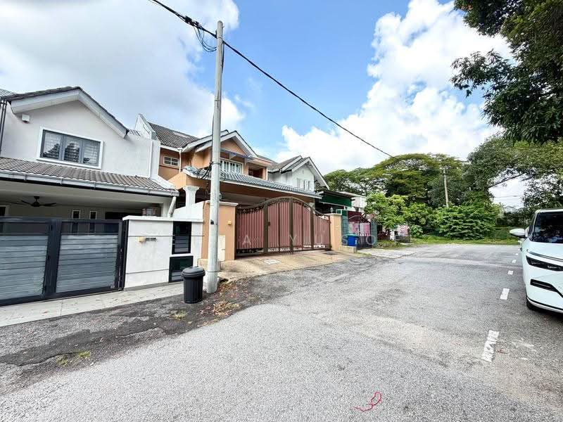 Rumah Teres untuk Dijual di Bandar Kinrara Seksyen 1 (Bandar Kinrara) - Deeya Yusof - PropertyGuru.com.my
