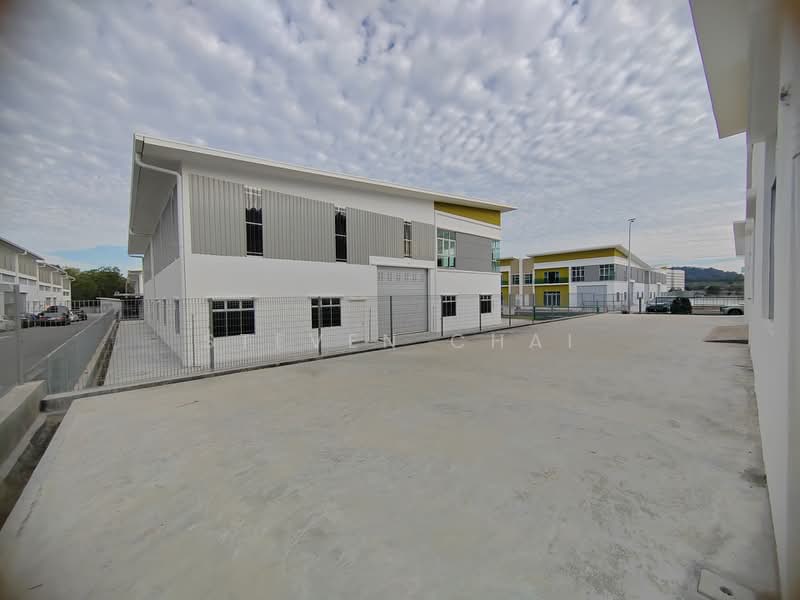 Semi-D Factory for Rent in Kawasan Perindustrian Ayer Keroh (Ayer Keroh) - Steven Chai - Exterior - PropertyGuru.com.my