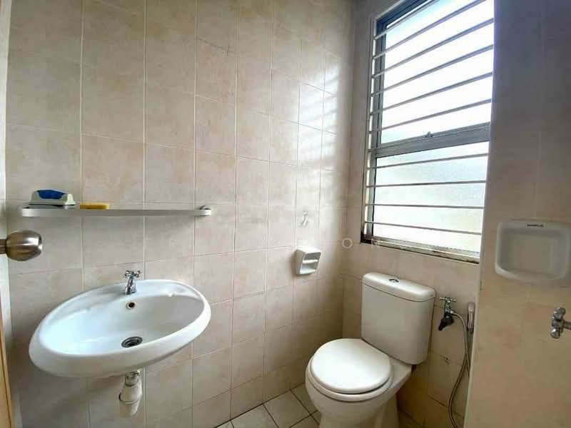 Semi-Detached House for Rent in Kota Emerald (Rawang) - Frankie Ong - Bathroom - PropertyGuru.com.my