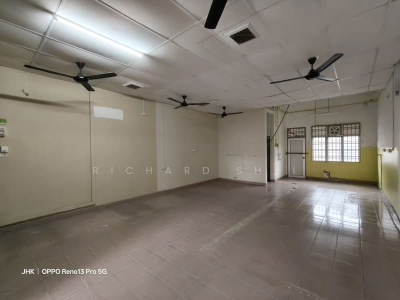 Kedai untuk Disewa di Taman Perling (Perling) - Richard Shai - Interior - PropertyGuru.com.my