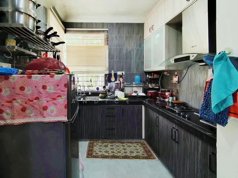 Bungalow House untuk Dijual di Cheras (Selangor) - Candice Tan - Kitchen - PropertyGuru.com.my