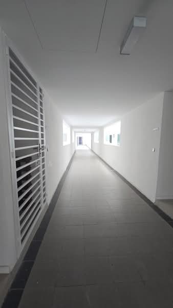 Kediaman Servis untuk Disewa di One 49 Residence - Ray Wong - Corridor - PropertyGuru.com.my