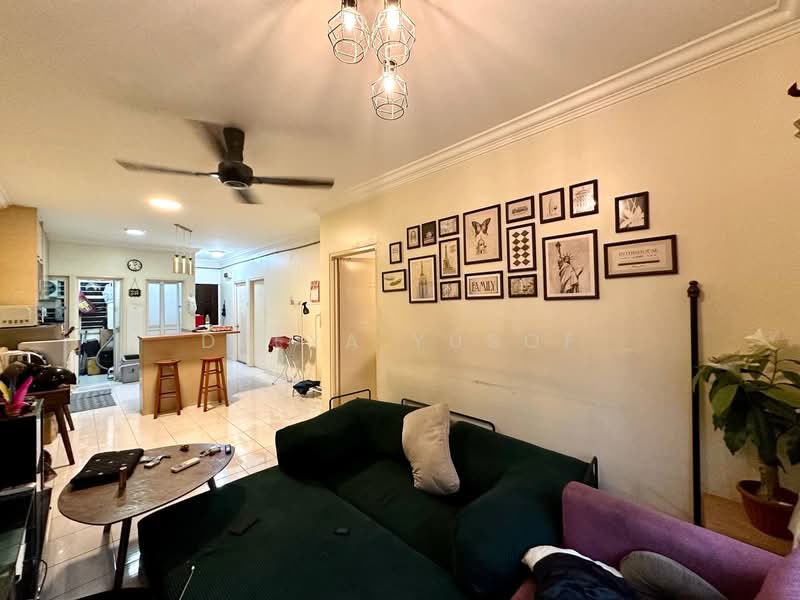 Pangsapuri untuk Disewa di Pangsapuri Cemara - Deeya Yusof - Living Room - PropertyGuru.com.my