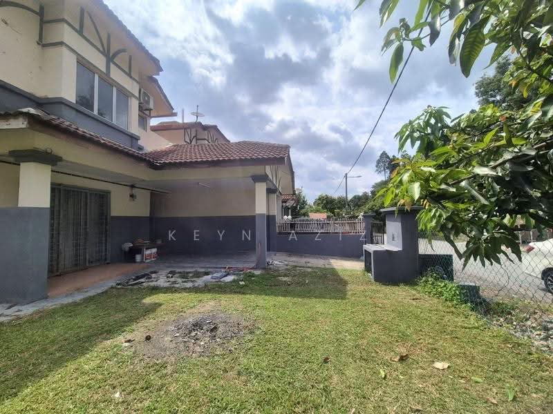 2-storey Terraced House for Sale in Saujana Utama (Selangor) - Keyn Aziz - Exterior - PropertyGuru.com.my