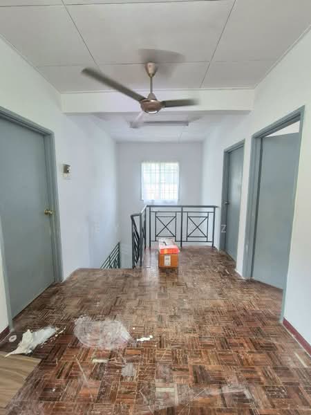 2-storey Terraced House for Sale in Saujana Utama (Selangor) - Keyn Aziz - Corridor - PropertyGuru.com.my