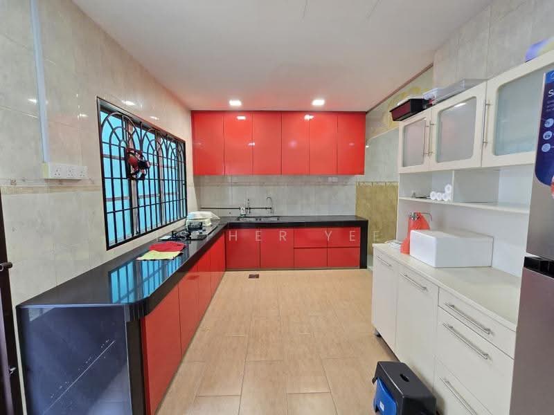 Rumah Teres 2-Tingkat untuk Dijual di Kampung Baru Ampang (Ampang) - Esther Yee - Kitchen - PropertyGuru.com.my