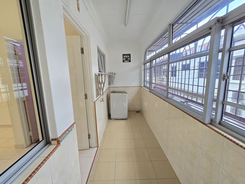 Rumah Teres 2-Tingkat untuk Dijual di Kampung Baru Ampang (Ampang) - Esther Yee - Corridor - PropertyGuru.com.my