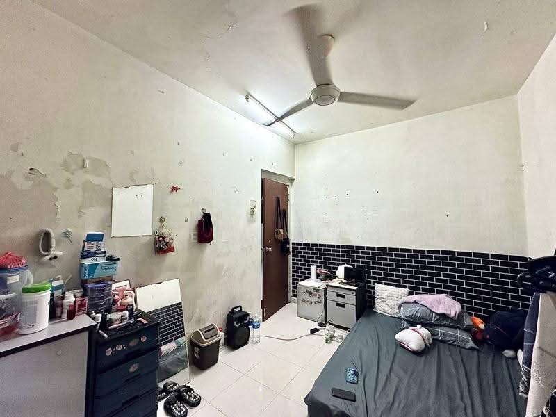 Flat for Rent at Pangsapuri Berembang Indah - Deeya Yusof - PropertyGuru.com.my