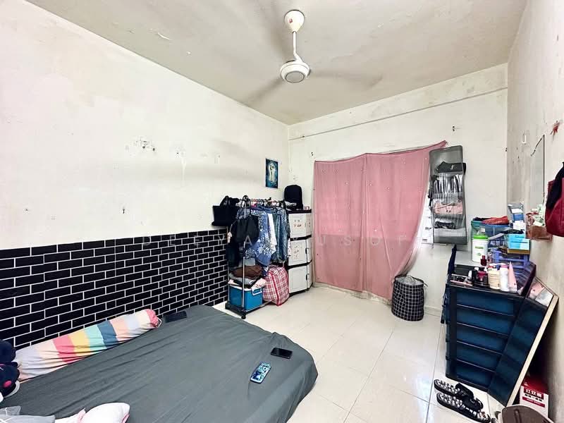 Flat for Rent at Pangsapuri Berembang Indah - Deeya Yusof - Bedroom - PropertyGuru.com.my