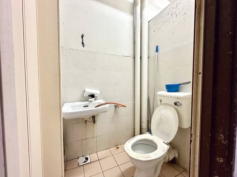 Flat for Rent at Pangsapuri Berembang Indah - Deeya Yusof - PropertyGuru.com.my