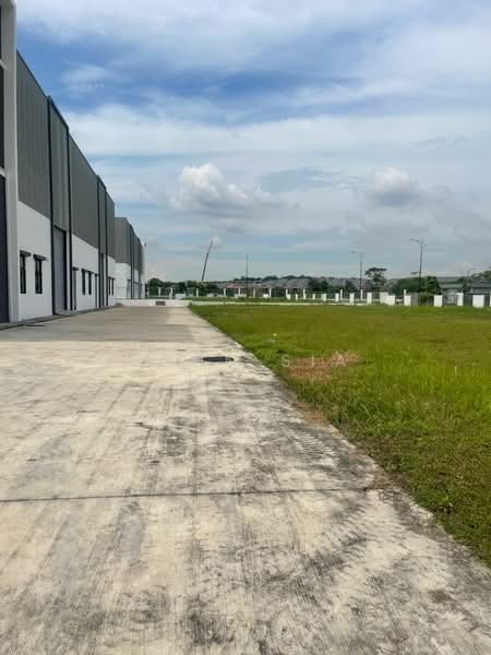 Semi-D Factory for Rent in Eco Business Park 2 Senai (Senai) - John Sia - Exterior - PropertyGuru.com.my