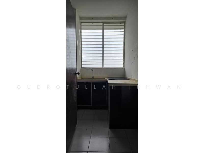 Pangsapuri untuk Disewa di Larai Apartment Presint 6 @ Putrajaya - Gudrotullah Ikhwan - Kitchen - PropertyGuru.com.my