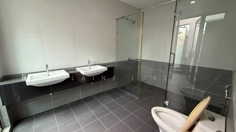 Rumah Teres 3-Tingkat untuk Dijual di Prima Selayang (Selayang) - Elaine Loke - Bathroom - PropertyGuru.com.my