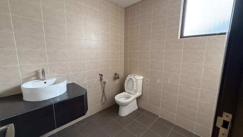 Rumah Teres 3-Tingkat untuk Dijual di Prima Selayang (Selayang) - Elaine Loke - Bathroom - PropertyGuru.com.my
