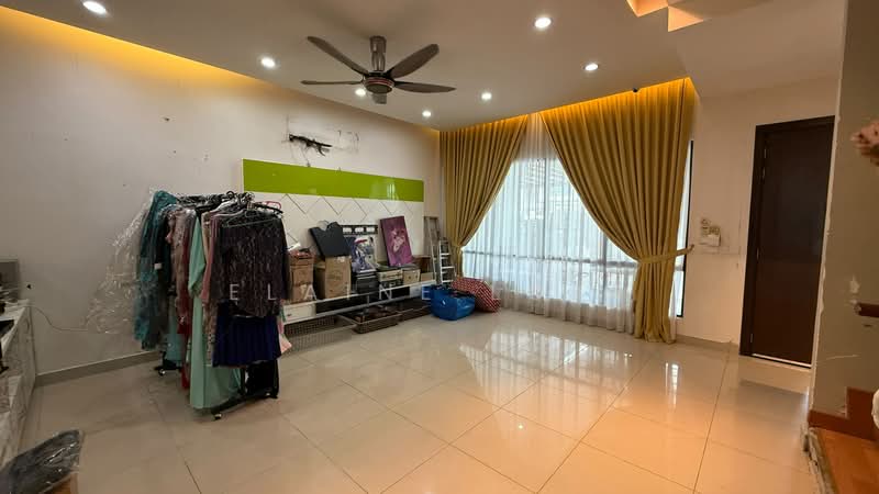Rumah Teres 3-Tingkat untuk Dijual di Prima Selayang (Selayang) - Elaine Loke - Living Room - PropertyGuru.com.my
