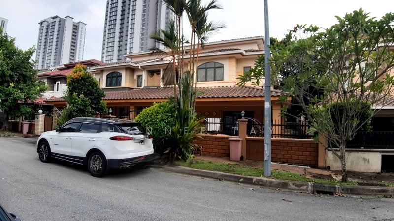 Rumah Berkembar untuk Dijual di Kota Damansara (Selangor) - Hannee Tay - Exterior - PropertyGuru.com.my