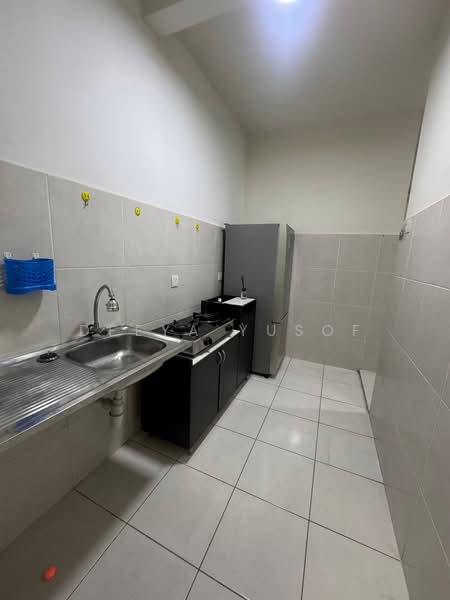Kondominium untuk Dijual di Sky Awani Residensi 1 - Deeya Yusof - Kitchen - PropertyGuru.com.my