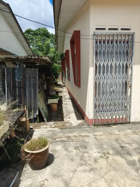 Rumah Berkembar untuk Dijual di Kluang (Johor) - Ah Liang - Exterior - PropertyGuru.com.my