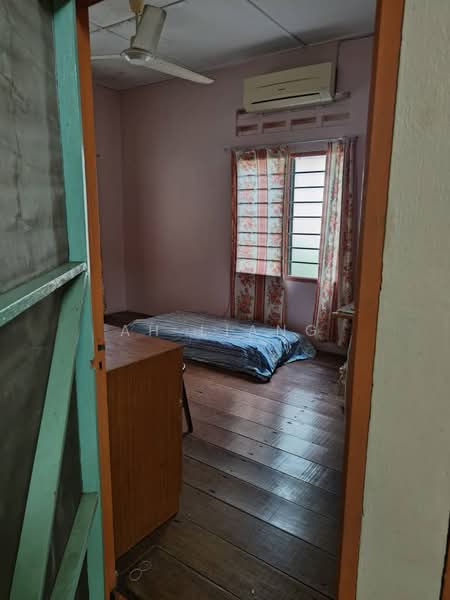Rumah Berkembar untuk Dijual di Kluang (Johor) - Ah Liang - Bedroom - PropertyGuru.com.my