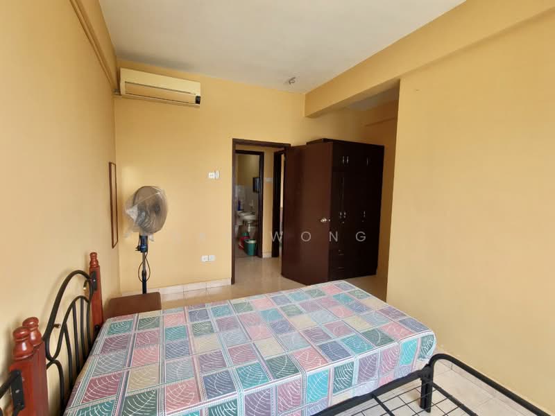 Apartment for Sale at Bayu Puteri 3 - Ray Wong - Bedroom - PropertyGuru.com.my