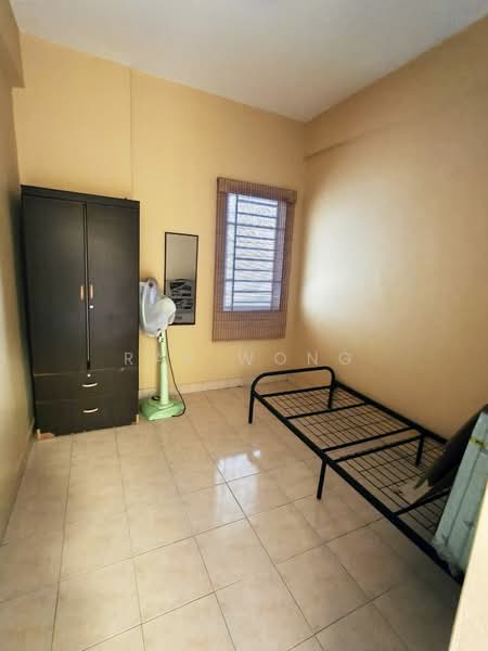 Apartment for Sale at Bayu Puteri 3 - Ray Wong - Bedroom - PropertyGuru.com.my