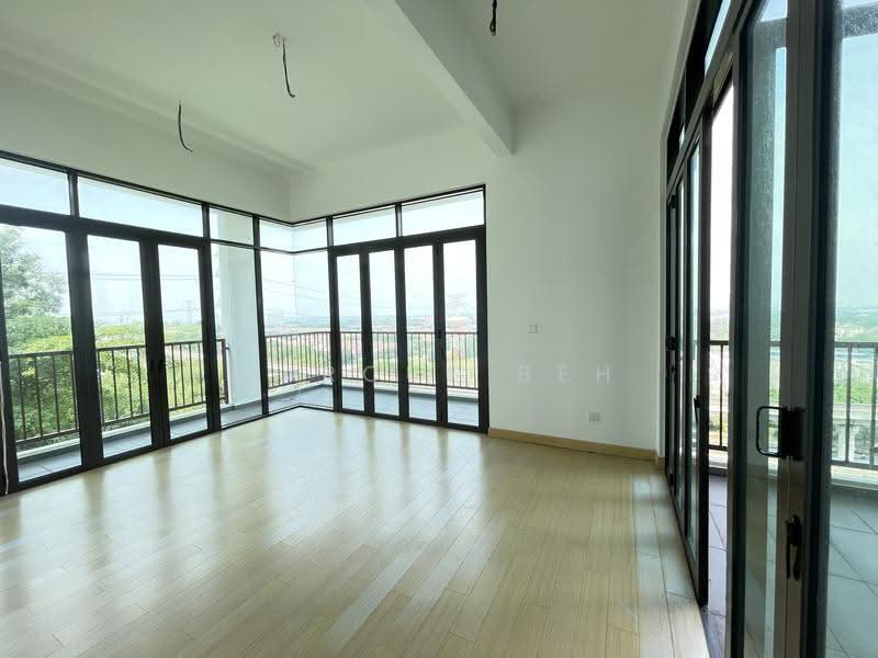 Rumah Berkembar untuk Dijual di Putra Heights (Subang Jaya) - Marcus Beh - Balcony - PropertyGuru.com.my