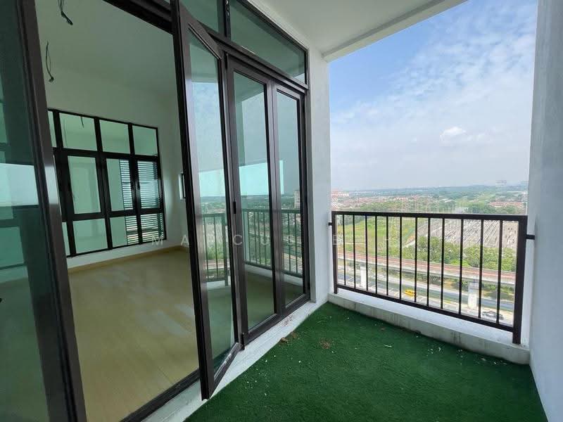 Rumah Berkembar untuk Dijual di Putra Heights (Subang Jaya) - Marcus Beh - Balcony - PropertyGuru.com.my
