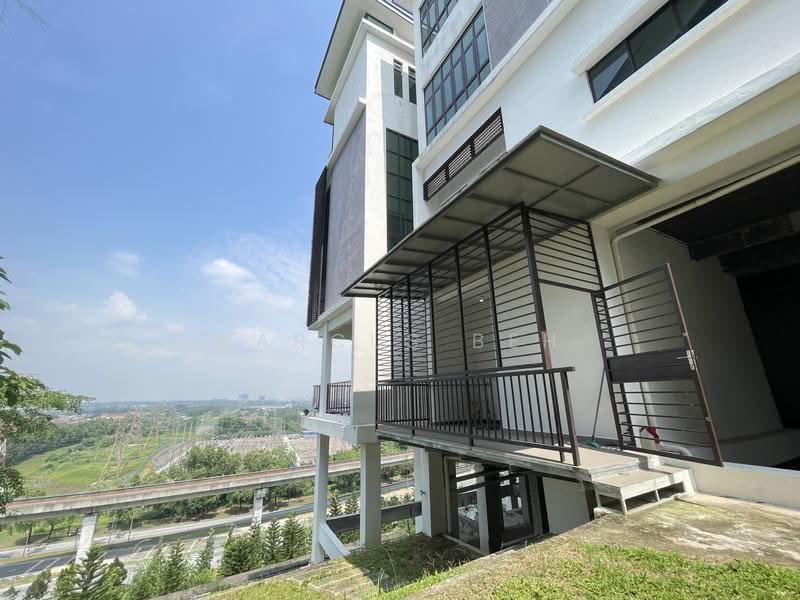 Rumah Berkembar untuk Dijual di Putra Heights (Subang Jaya) - Marcus Beh - Exterior - PropertyGuru.com.my