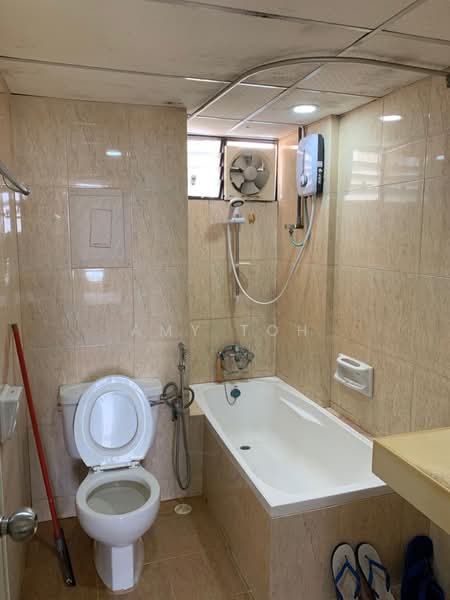 Kondominium untuk Disewa di Sunny Ville Condominium - Amy Toh - Bathroom - PropertyGuru.com.my