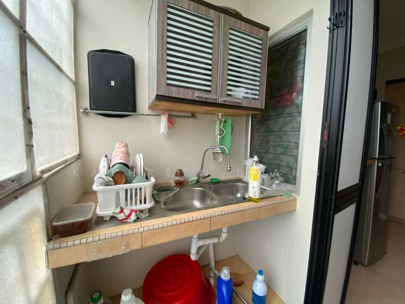 Kondominium untuk Dijual di Sri Suajaya Condominium - Kathreen Thang - Kitchen - PropertyGuru.com.my