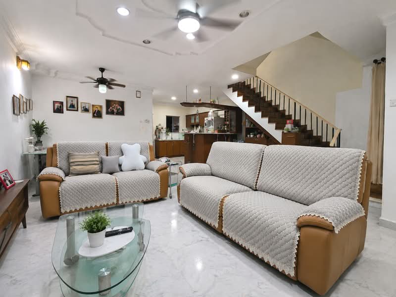 Rumah Teres 3-Tingkat untuk Dijual di Batu 9 (Cheras) - Ken Lew - Living Room - PropertyGuru.com.my