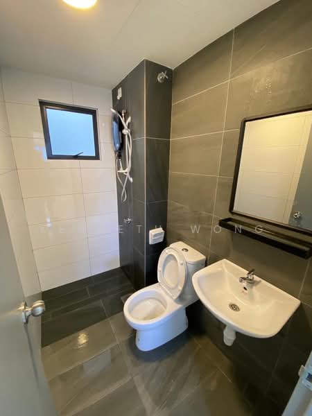 Service Residence for Sale at Traders Garden @ Cheras Selatan - Kenneth Wong - Bathroom - PropertyGuru.com.my