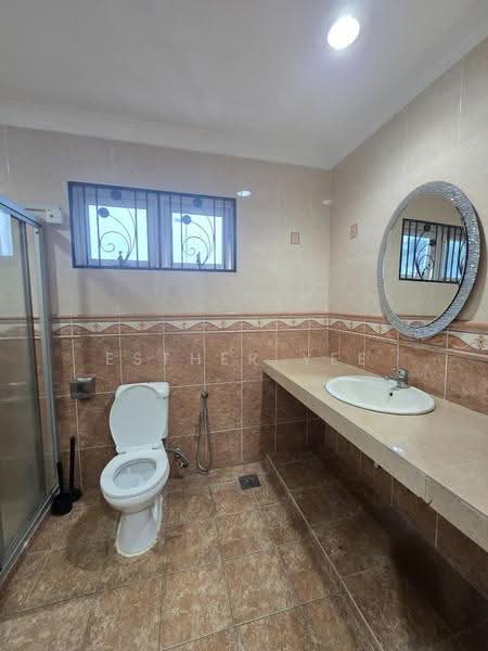 Bungalow House for Sale in Ampang (Selangor) - Esther Yee - Bathroom - PropertyGuru.com.my