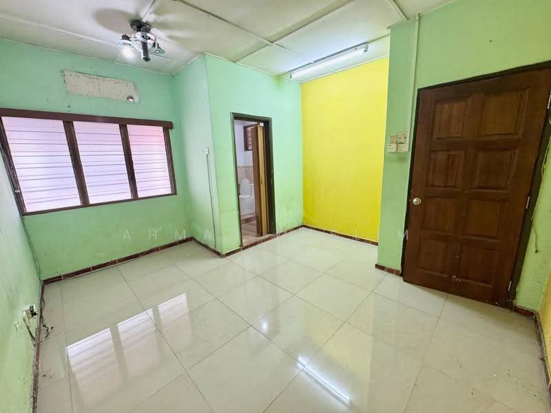 Rumah Teres 2-Tingkat untuk Dijual di Taman Putra (Ampang) - Ahmad Muslim - Interior - PropertyGuru.com.my