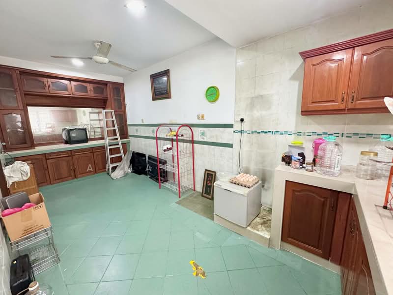 Rumah Teres 2-Tingkat untuk Dijual di Taman Putra (Ampang) - Ahmad Muslim - Kitchen - PropertyGuru.com.my