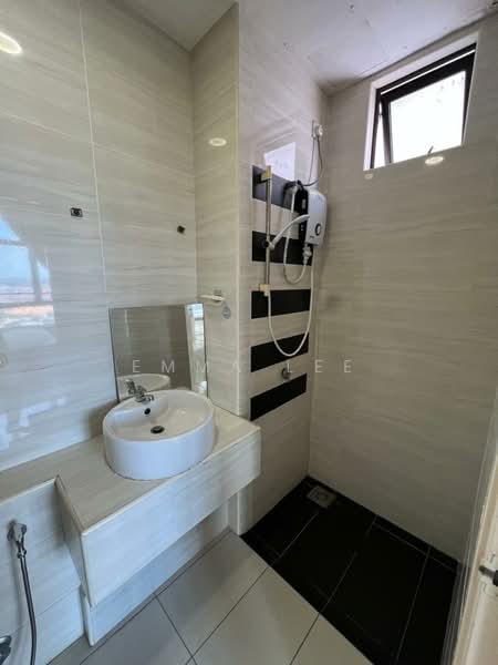Service Residence for Rent at D'Summit Residences - Emma Lee - Bathroom - PropertyGuru.com.my