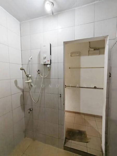 Rumah Teres 1-Tingkat untuk Dijual di Taman Abad (Johor Bahru) - Edmond Tang - Bathroom - PropertyGuru.com.my